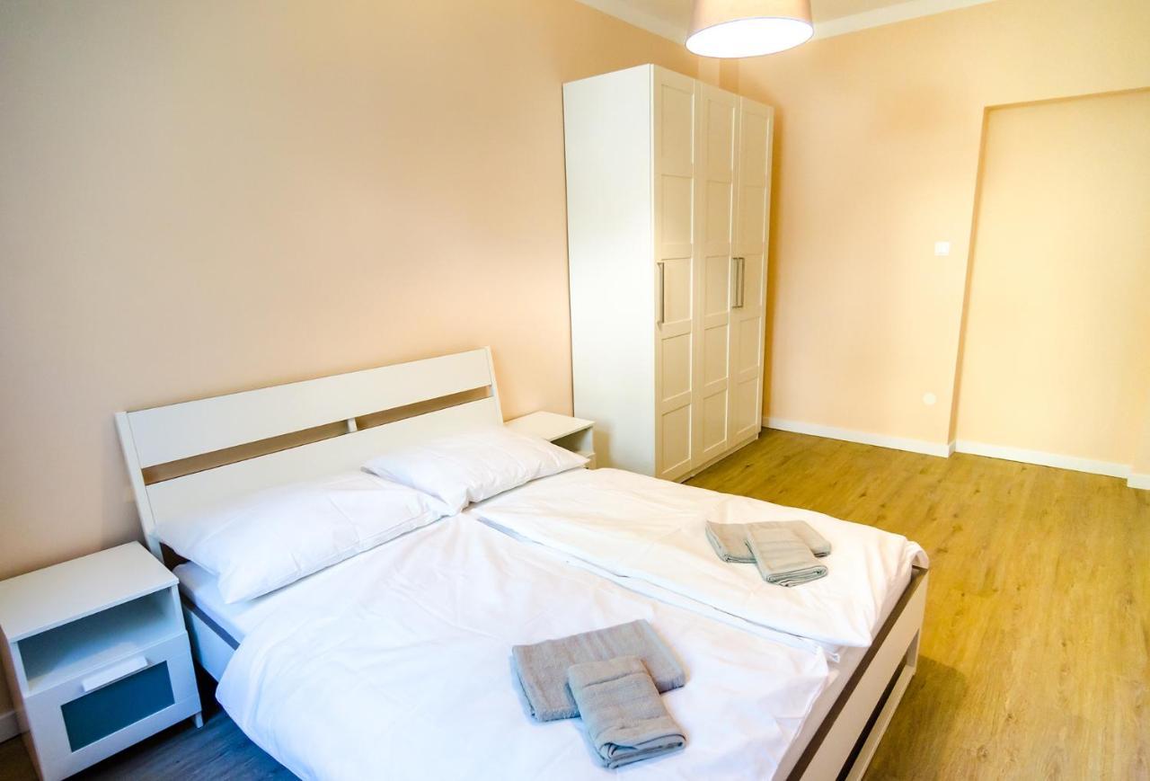Churchill Apartments Prague Luaran gambar